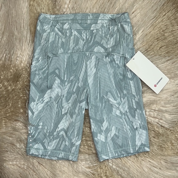 Lululemon Women Swift Speed HR Short 8” - Picture 7 of 9